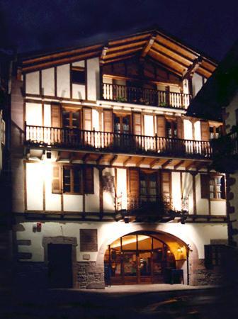 Hostal Antxitonea Elizondo Bagian luar foto